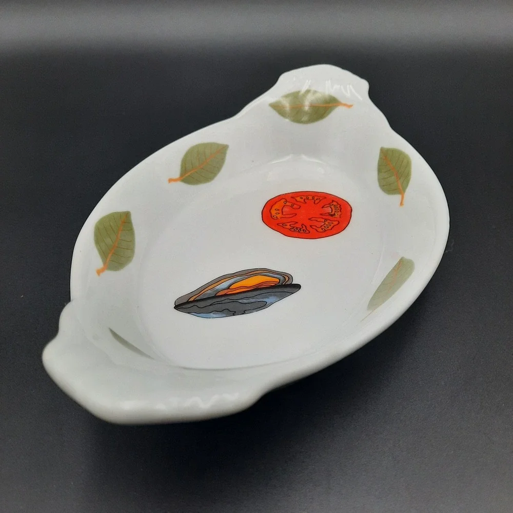 B.I.A. small oval